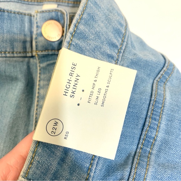 Universal Thread Jeans Womens Plus Size 22W High Rose Skinny Light Blue NWT - Picture 8 of 16